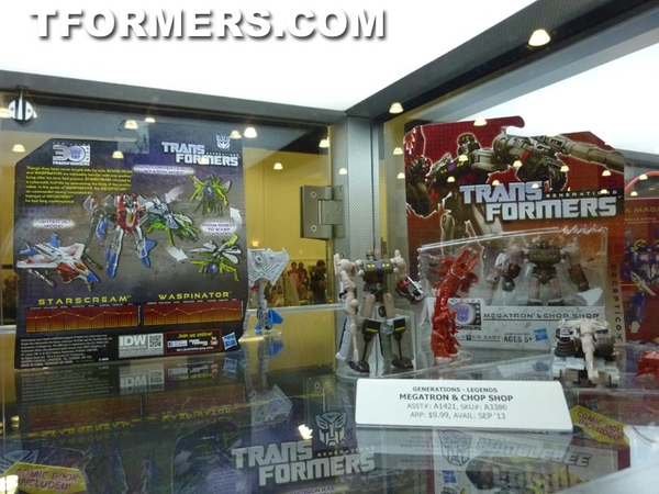 Transformers=botcon 2013 Generatations Prime Paltinum  (320 of 424)